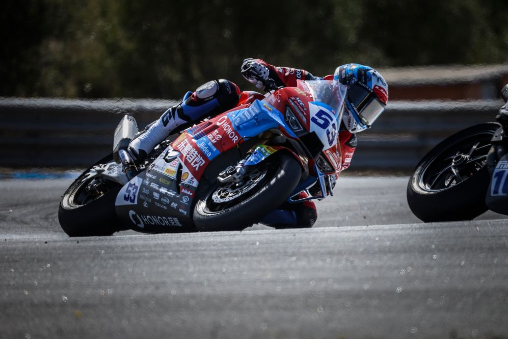 “张雪机车”德比斯获WSBK葡萄牙站首回合第六